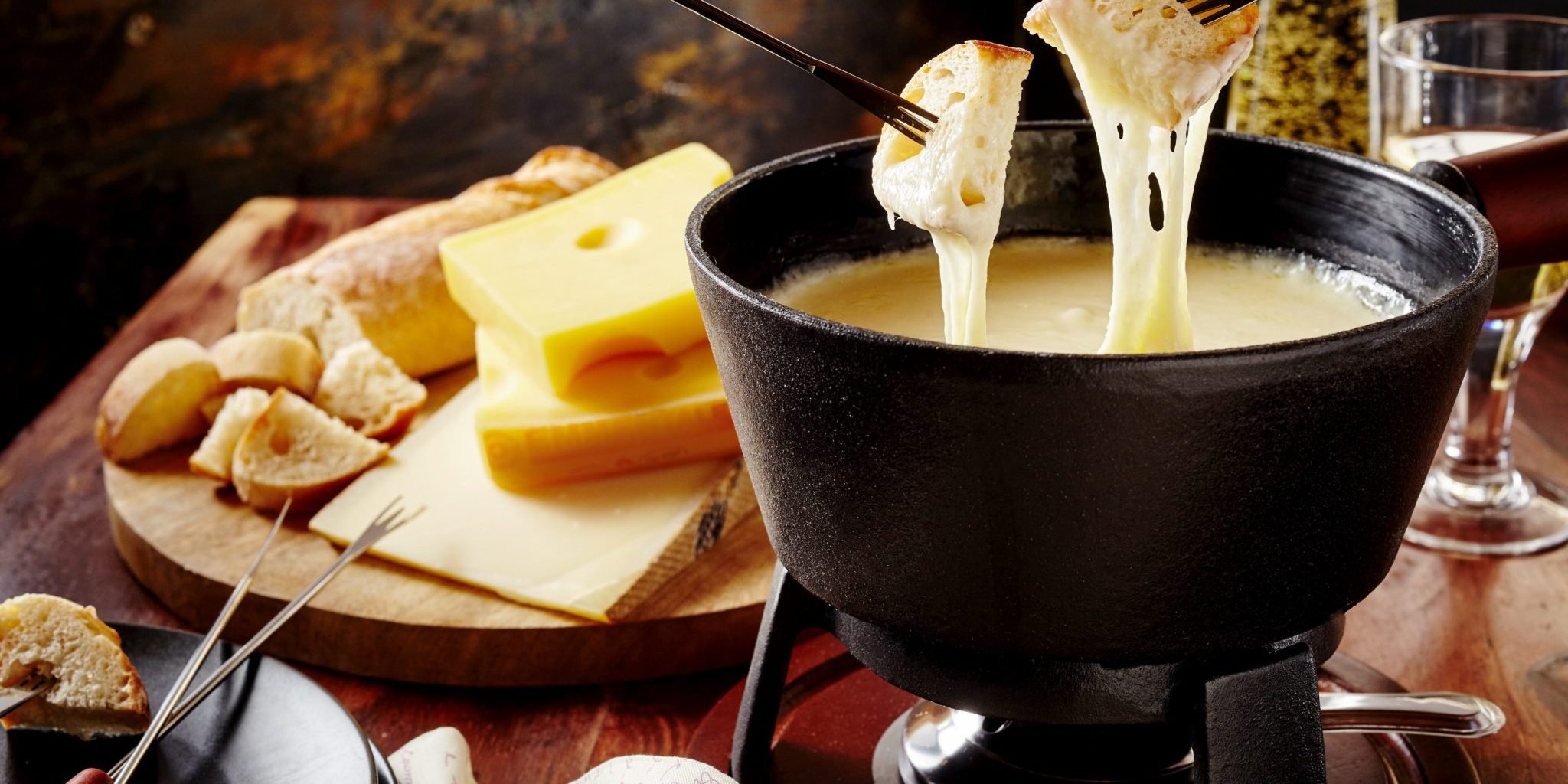 Caciotta cheese fondue recipe